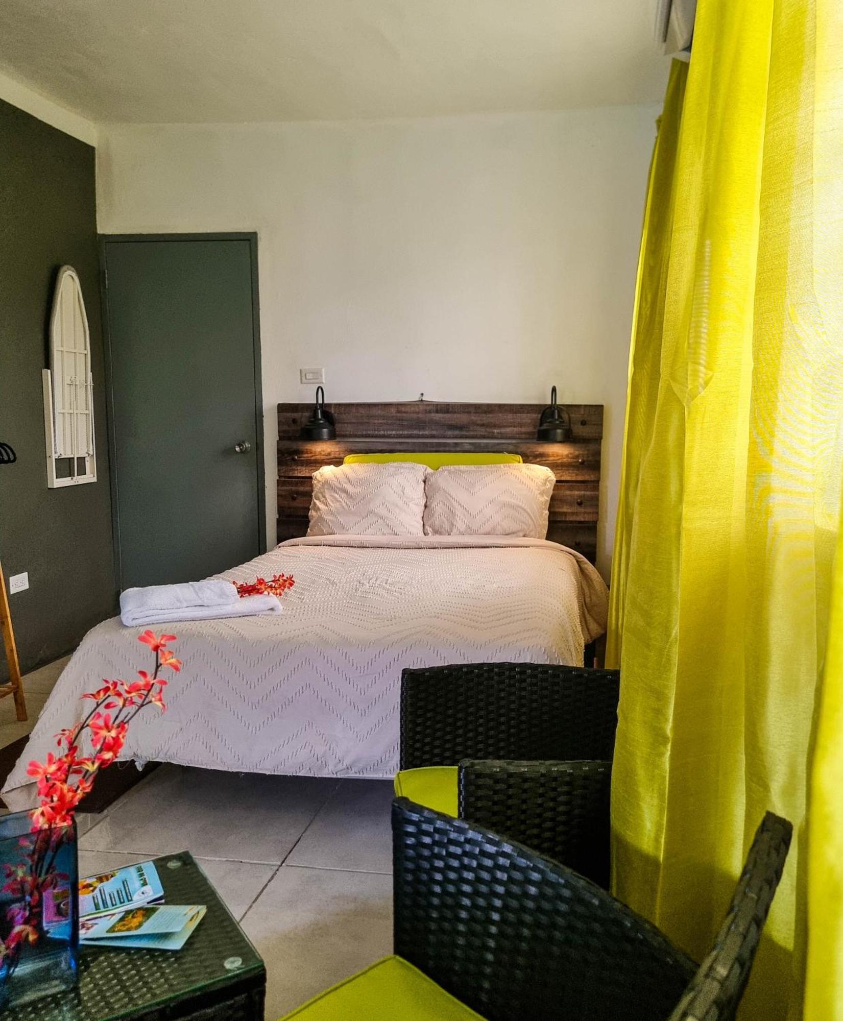 Cattleya Flor Hotel Oranjestad  Exterior foto